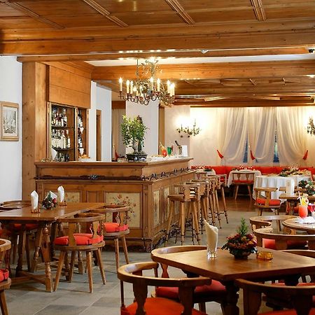 Hotel Cortina Cortina dʼAmpezzo Esterno foto