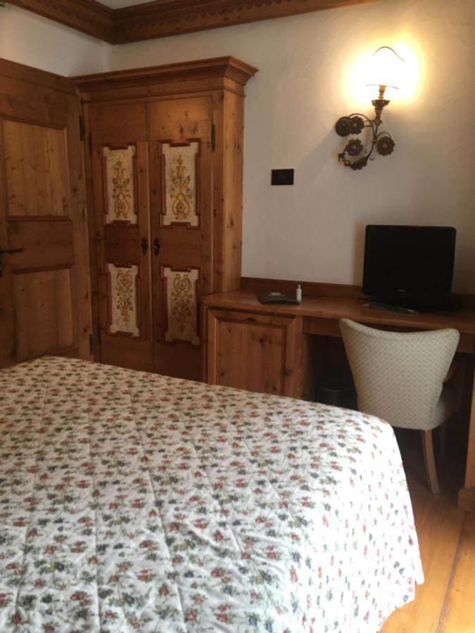 Hotel Cortina Cortina dʼAmpezzo Esterno foto