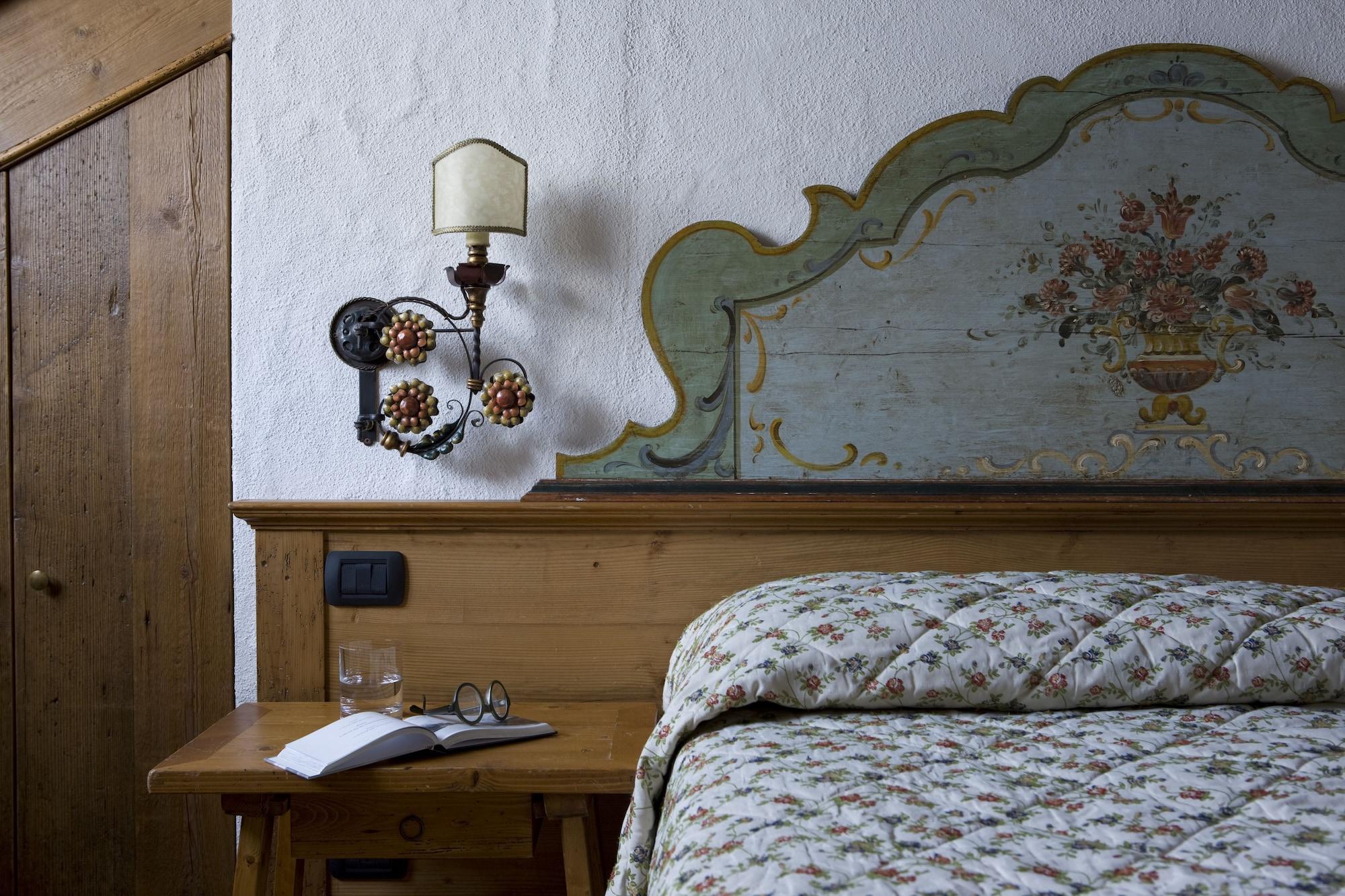 Hotel Cortina Cortina dʼAmpezzo Esterno foto