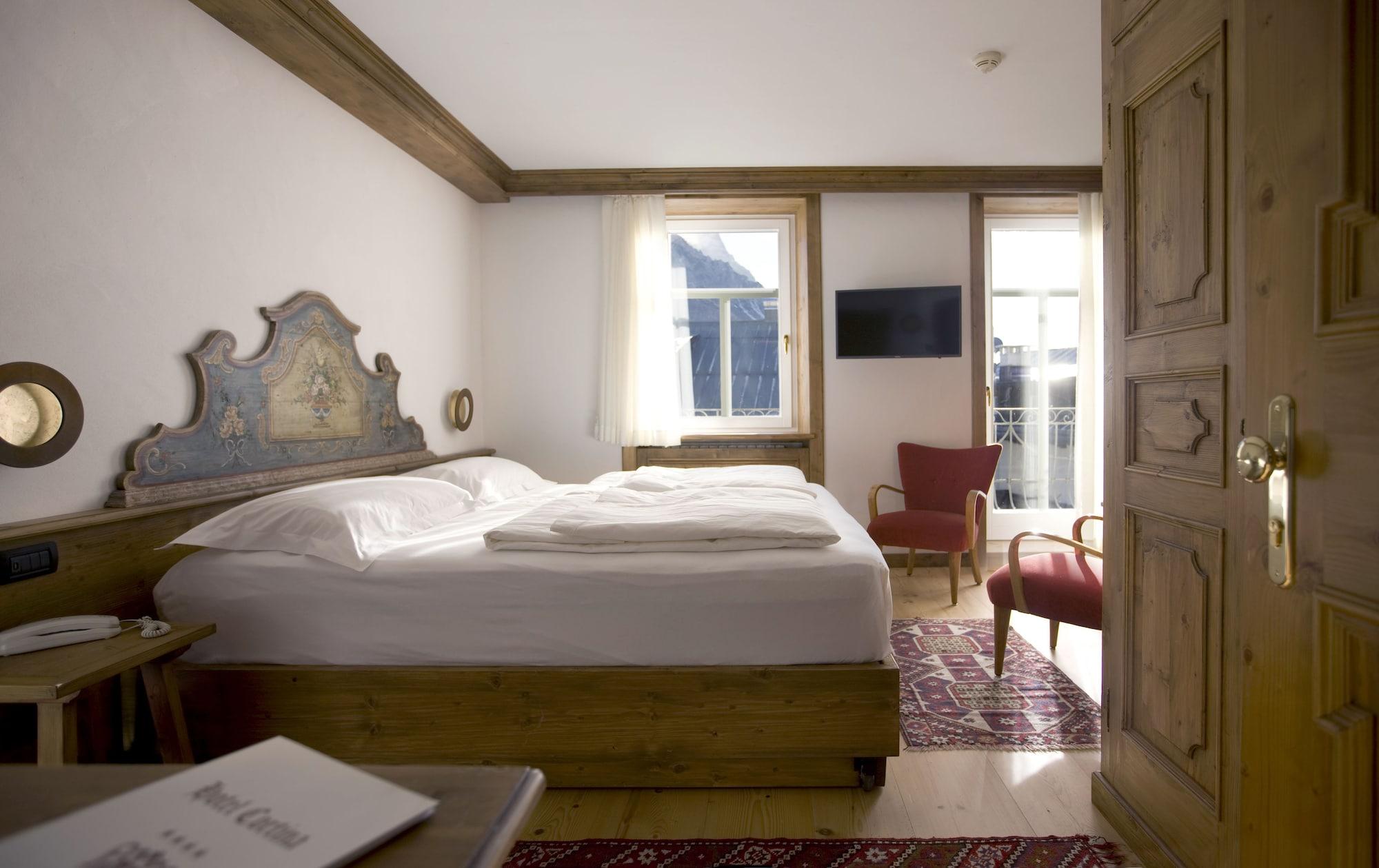 Hotel Cortina Cortina dʼAmpezzo Esterno foto