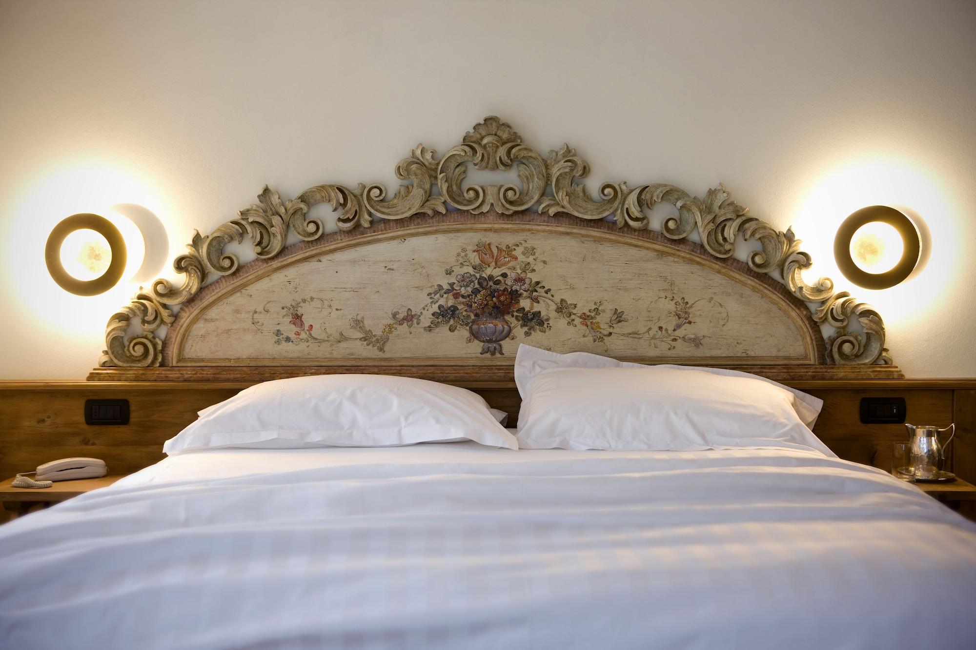 Hotel Cortina Cortina dʼAmpezzo Esterno foto