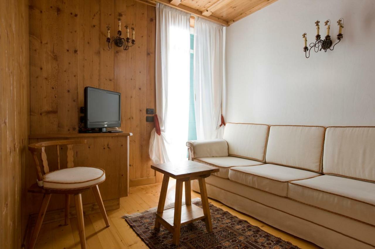 Hotel Cortina Cortina dʼAmpezzo Esterno foto