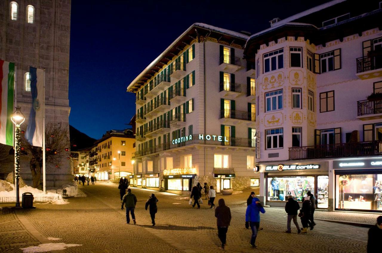 Hotel Cortina Cortina dʼAmpezzo Esterno foto