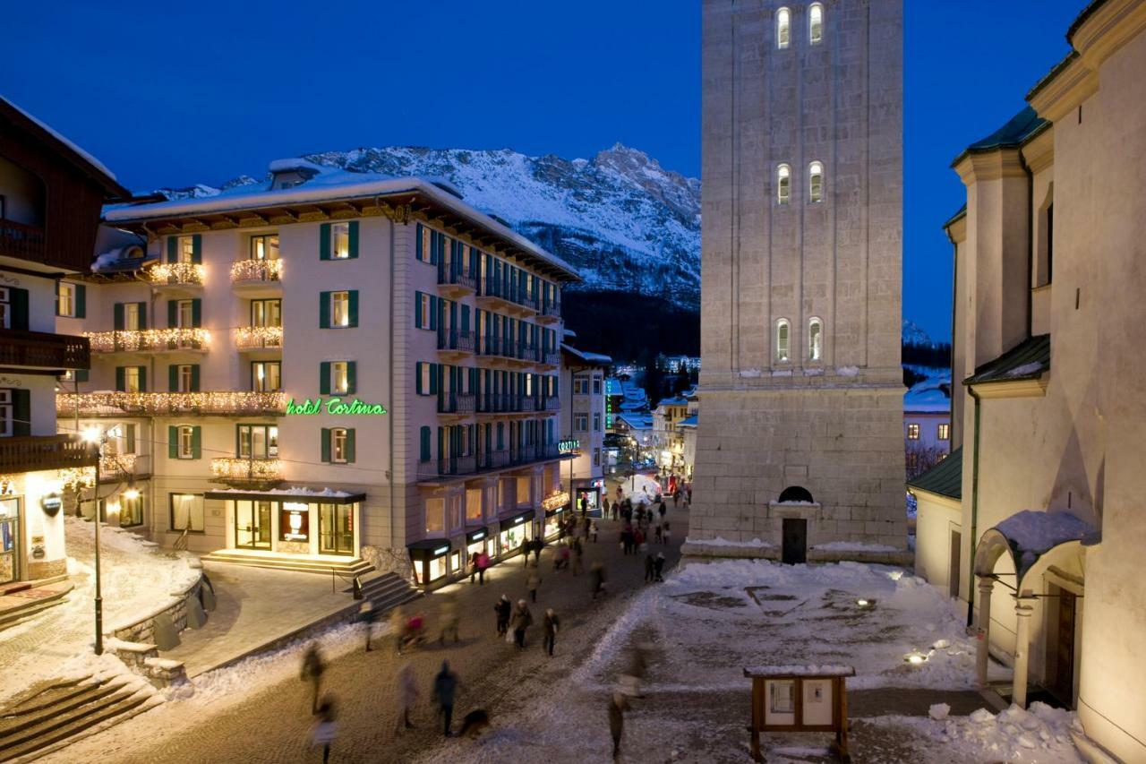 Hotel Cortina Cortina dʼAmpezzo Esterno foto