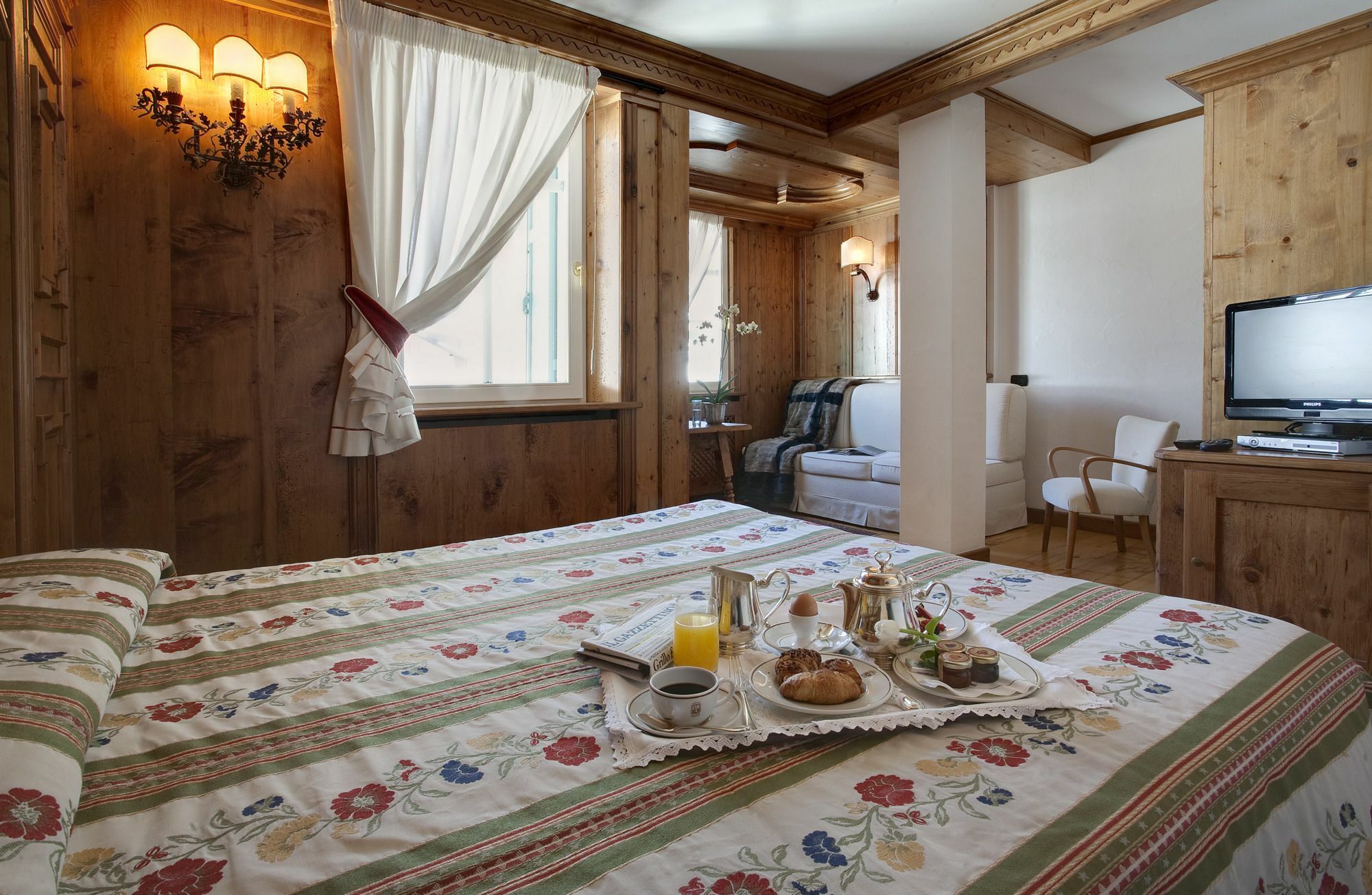 Hotel Cortina Cortina dʼAmpezzo Esterno foto